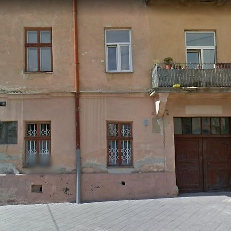 Vicheva Apartments Lwów Zewnętrze zdjęcie